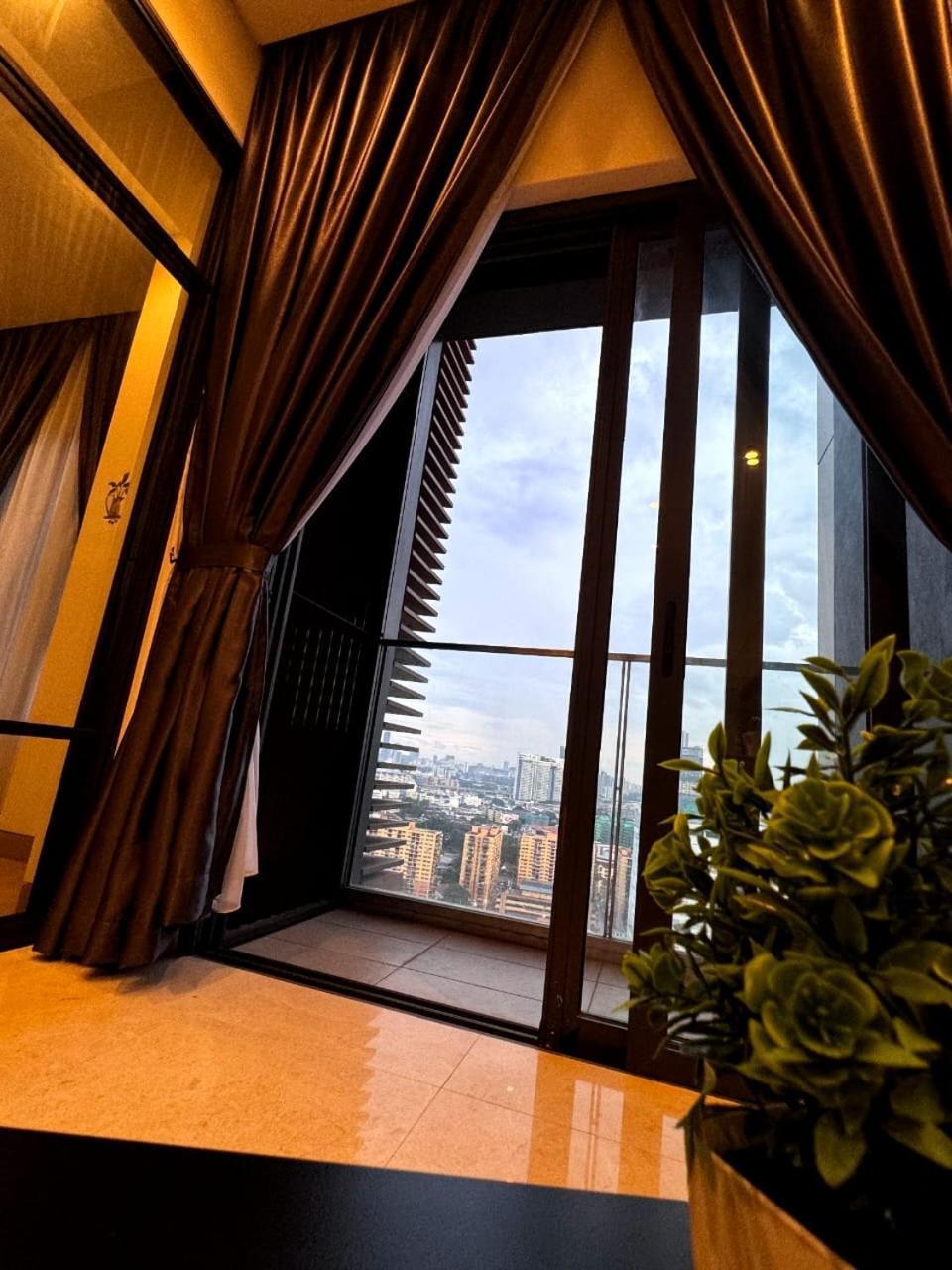Lucantia Serviced Suites Kuala Lumpur Exterior foto