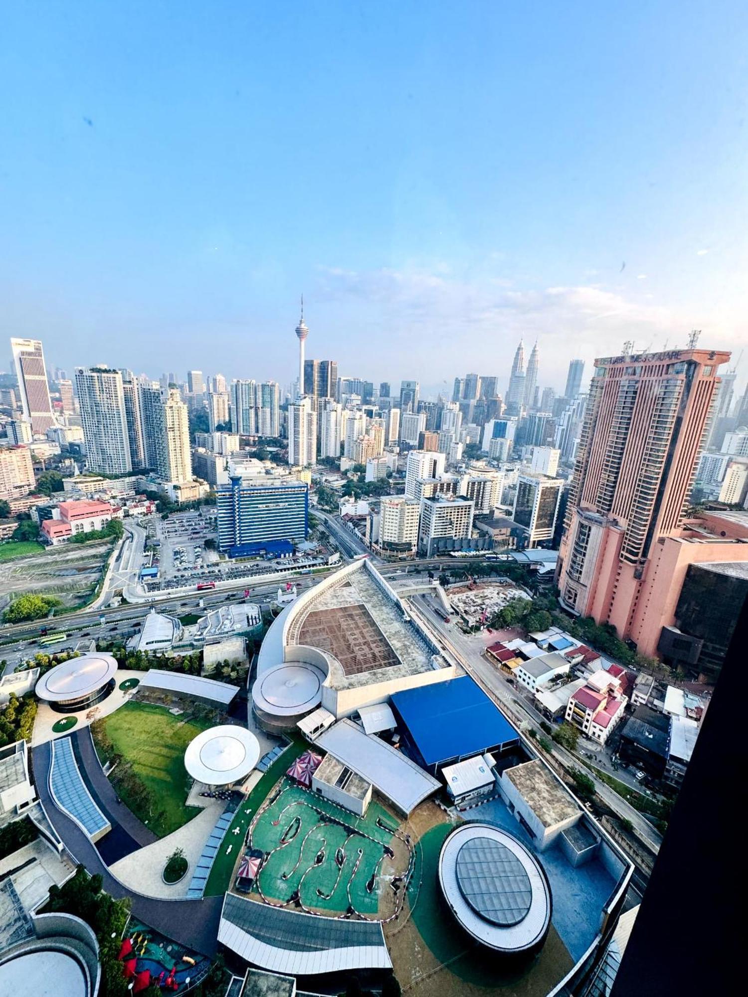 Lucantia Serviced Suites Kuala Lumpur Exterior foto